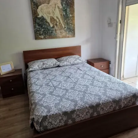 Cankis Court 2 - Flat 004 *